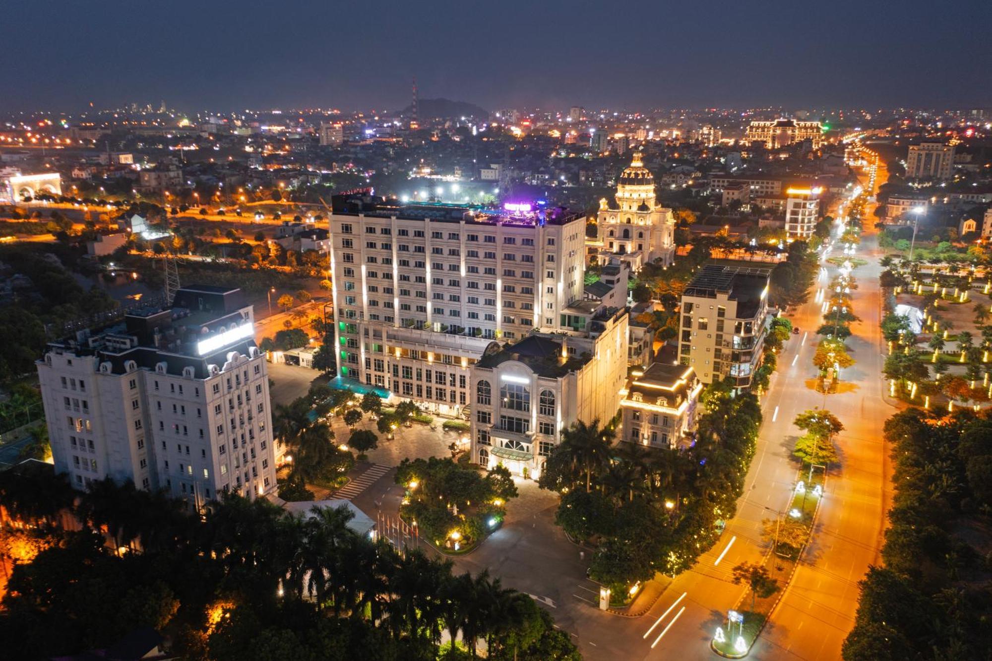 Ninh Binh Legend Hotel Esterno foto